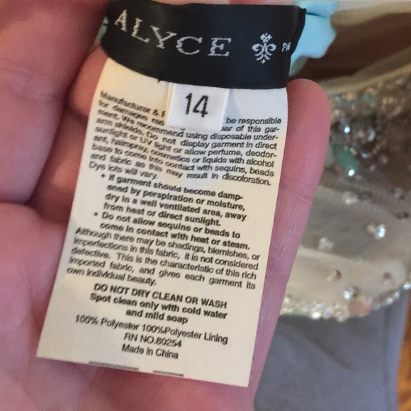 Formal evening gown, like new - Picture 8 of 8